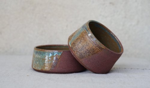 Petits ramequins en terre "lie de vin", prune